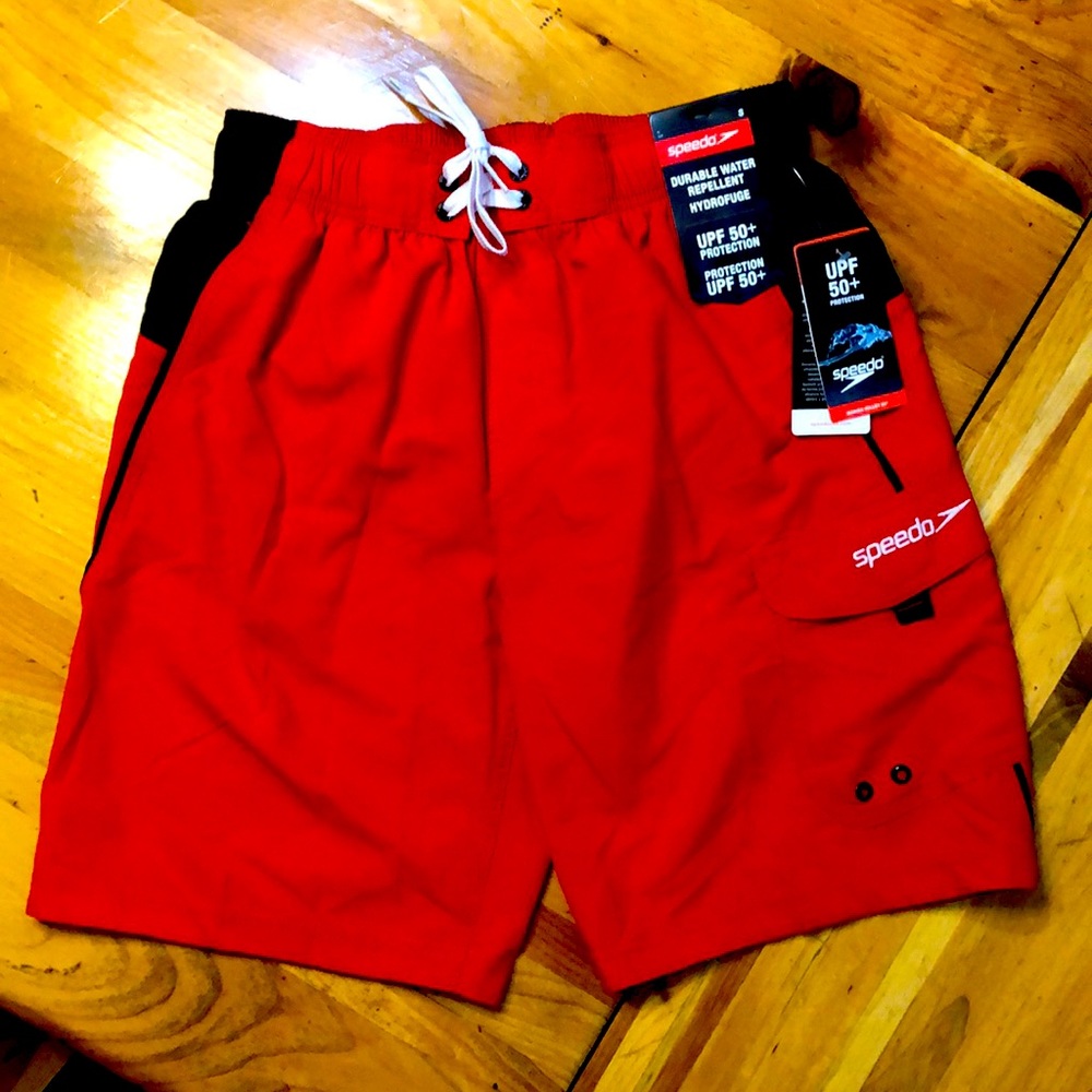 Speedo swim trunks UPF 50+ men’s size small new with tags hydrofuge